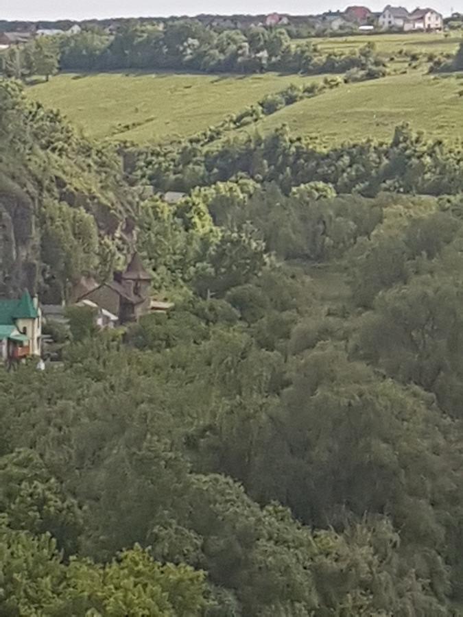 Smotrytska Vezha Hotell Kamjanets-Podilskyj Exteriör bild