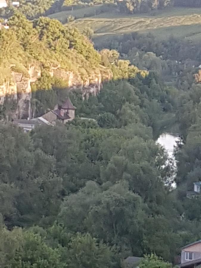 Smotrytska Vezha Hotell Kamjanets-Podilskyj Exteriör bild